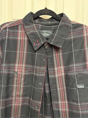 Gillen Men’s Black & Burgundy Plaid Lightweight Shirt Jacket